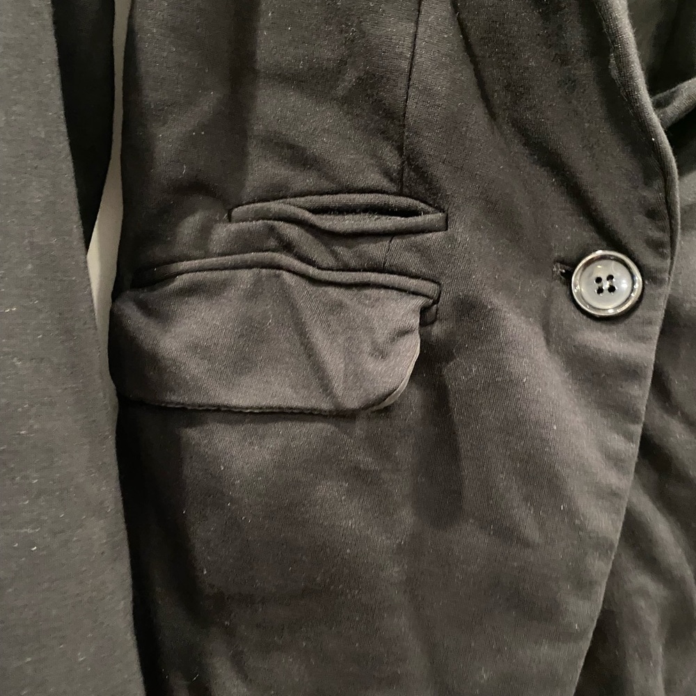 Blazer - Picture 3 of 3
